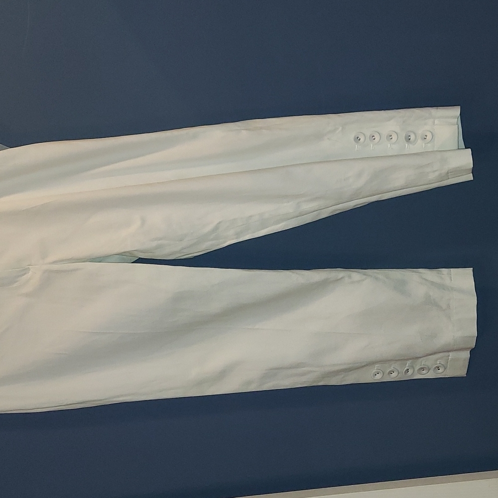 Focus 2000 White Capri Pants Size 4